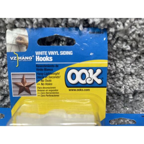 Lot Of 10 OOK White Vinyl Siding Christmas Decorations Hangers 4 Hooks Pack - Picture 3 of 8